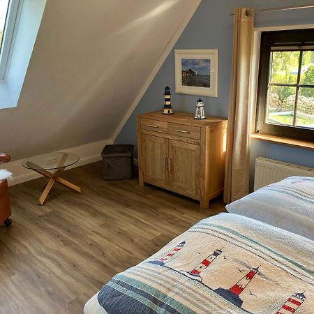 Grosse 4 Sterne Ferienwohnung Beim Boddenstrand Sundhagen-Niederhof ภายนอก รูปภาพ