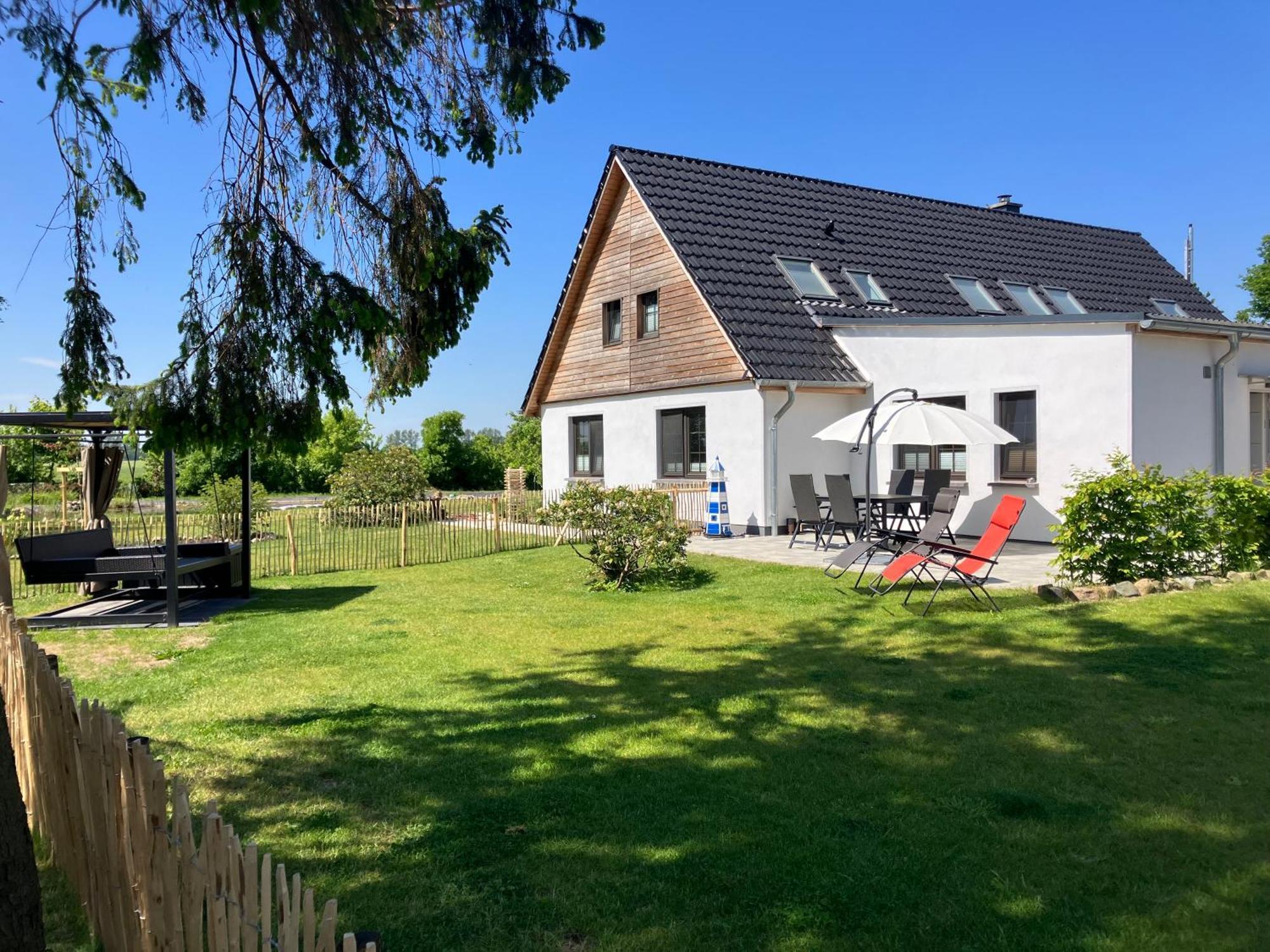 Grosse 4 Sterne Ferienwohnung Beim Boddenstrand Sundhagen-Niederhof ภายนอก รูปภาพ
