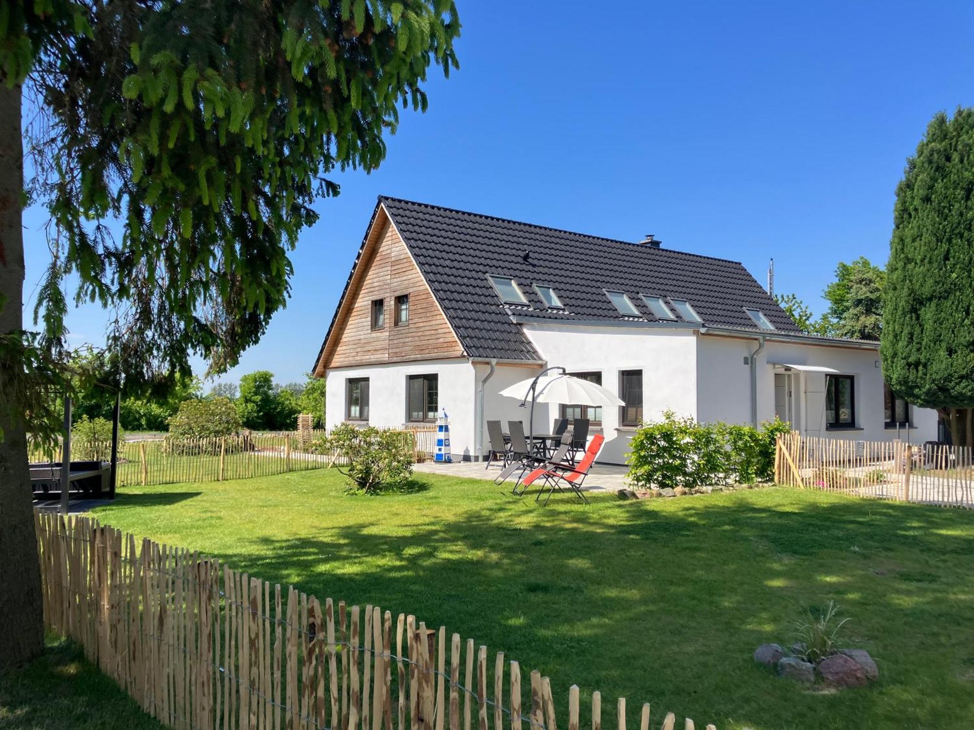 Grosse 4 Sterne Ferienwohnung Beim Boddenstrand Sundhagen-Niederhof ภายนอก รูปภาพ